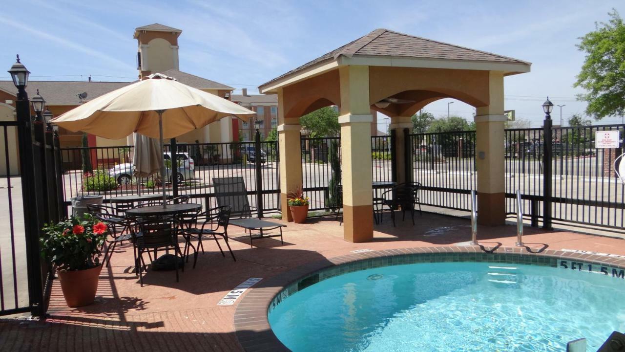 Regency Inn & Suites - Baytown Exteriér fotografie